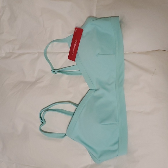 NWT Bikini Top - Picture 1 of 6